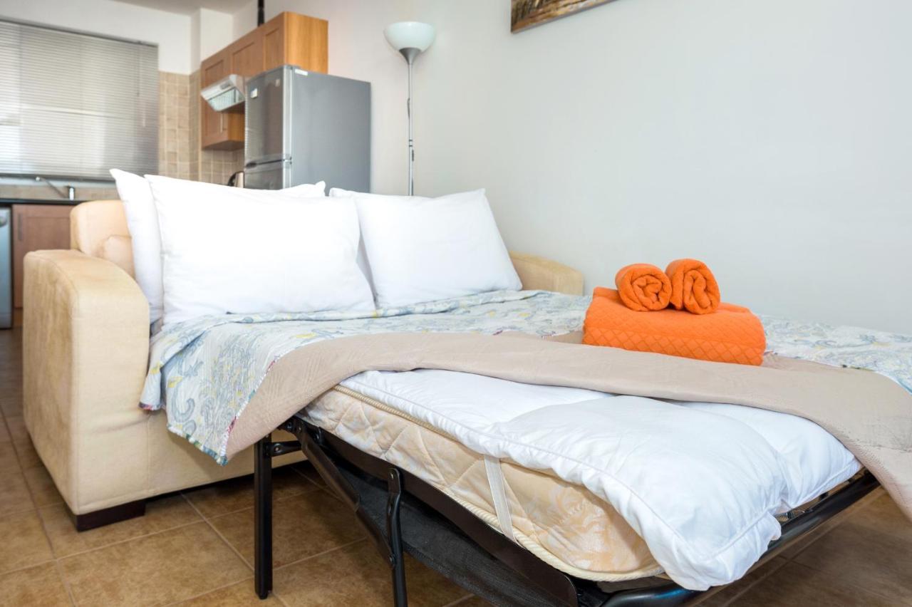Seabreeze Apartment 200M Away From The Sea Paralimni Buitenkant foto